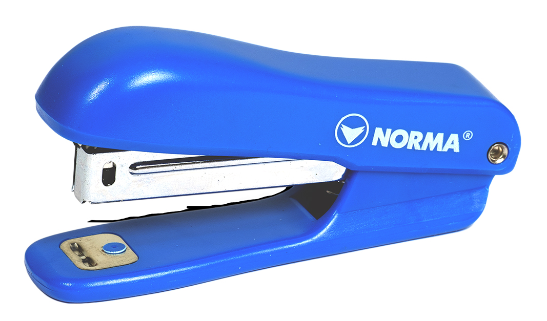 Степлер NORMA (4029N), скоба №10, 10 арк., глибина скріплення 40мм, пластик